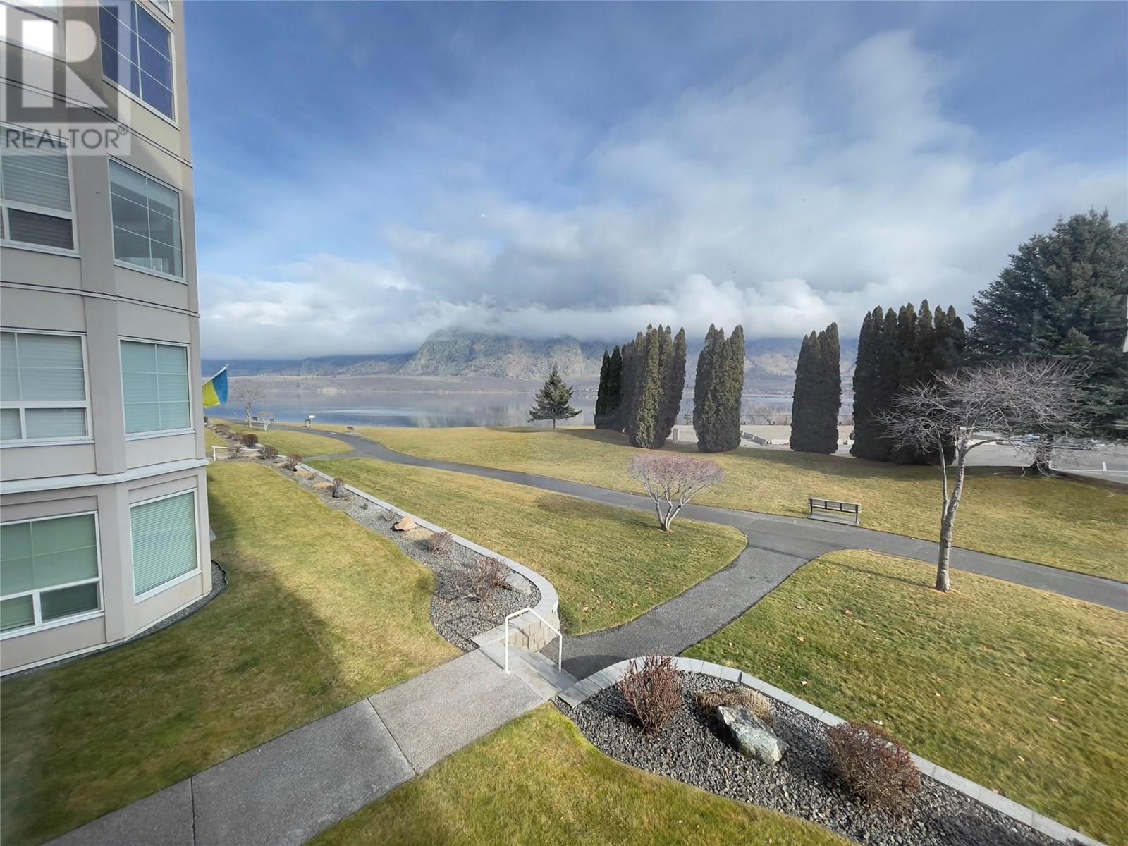 7801 SPARTAN Drive Unit# 215, Osoyoos