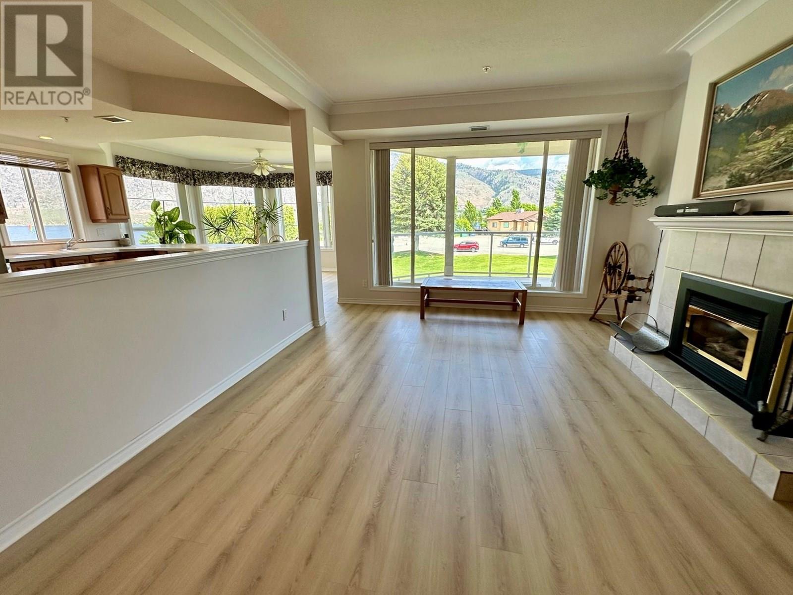 7801 SPARTAN Drive Unit# 215, Osoyoos