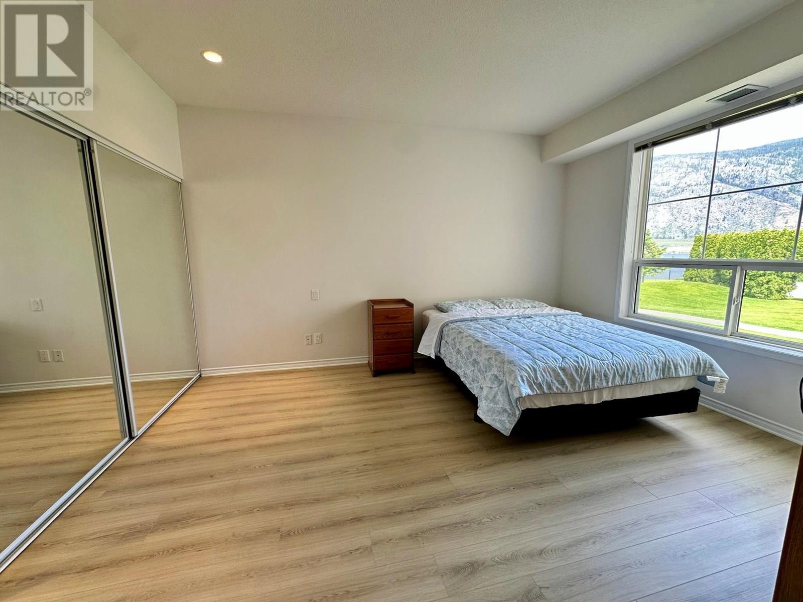 7801 SPARTAN Drive Unit# 215, Osoyoos