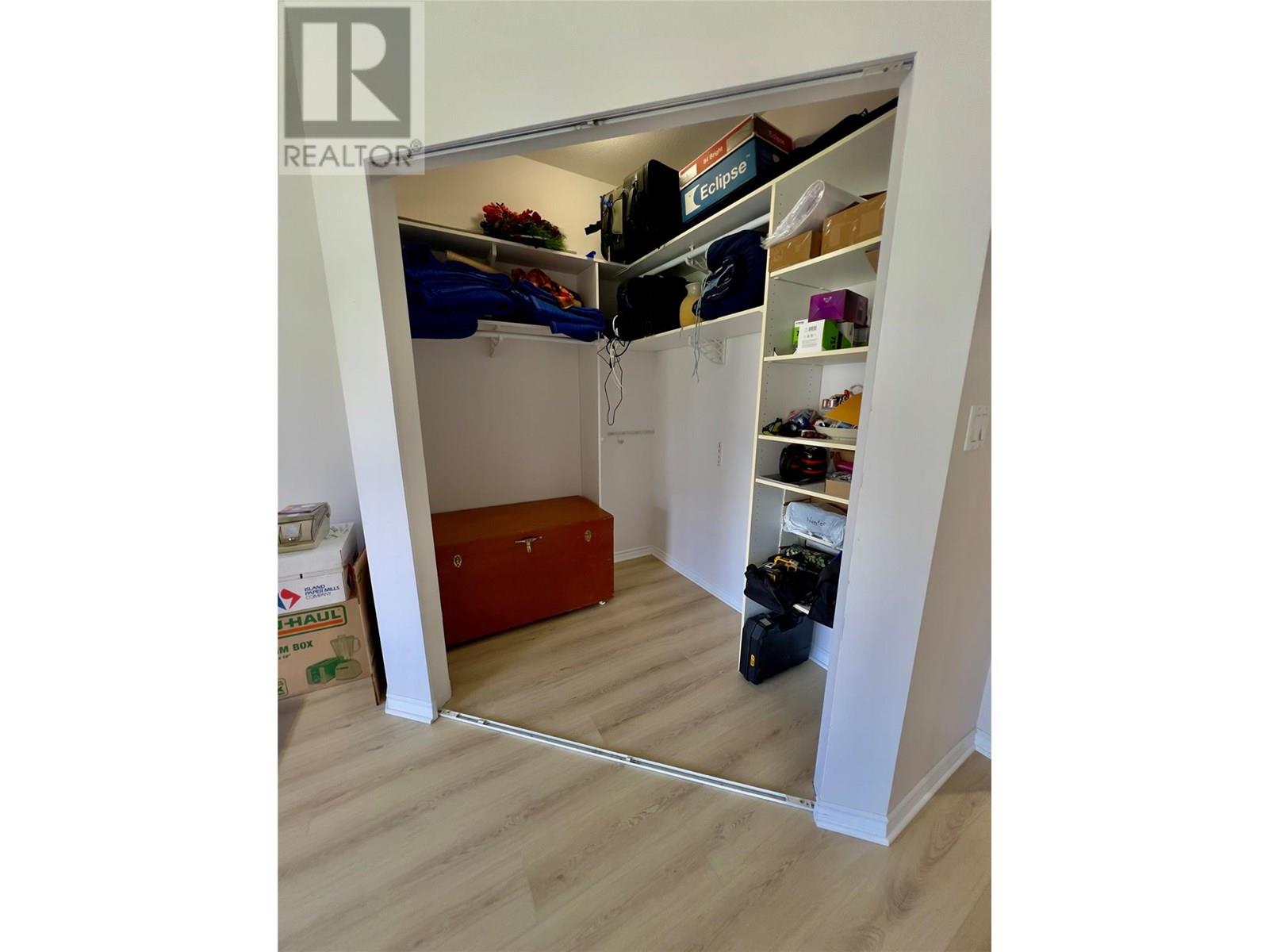 7801 SPARTAN Drive Unit# 215, Osoyoos