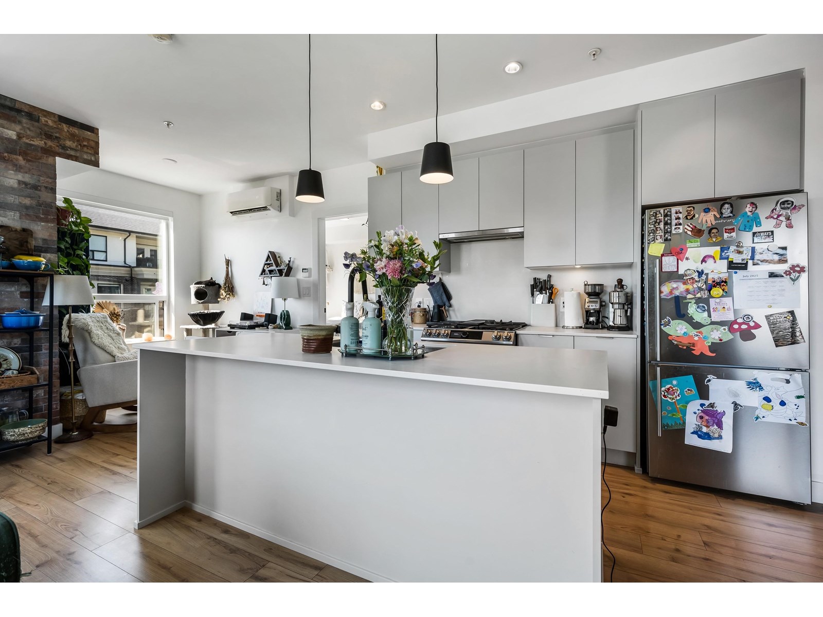 Photo 6 of 409 2493 Montrose Avenue, Abbotsford BC