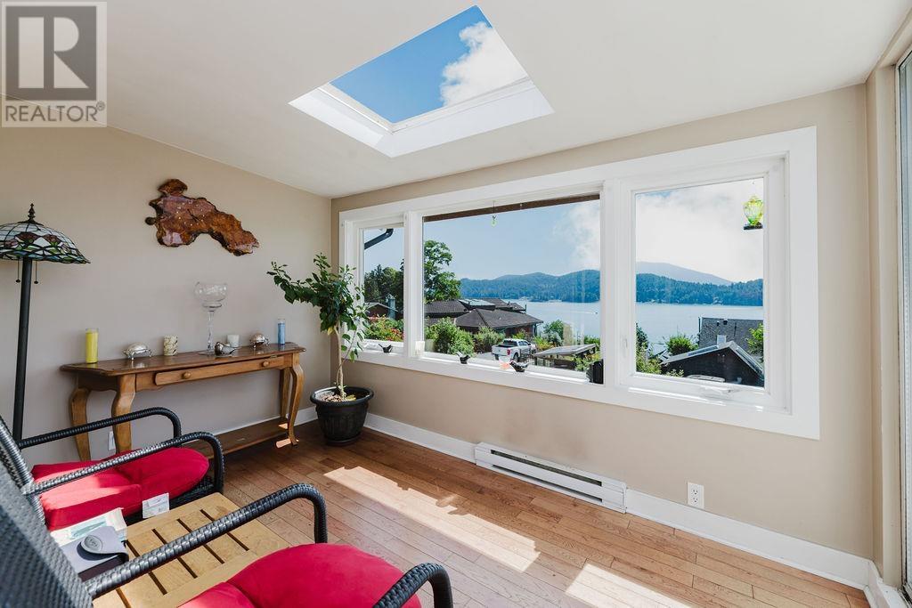 614 GLEN ROAD, Gibsons