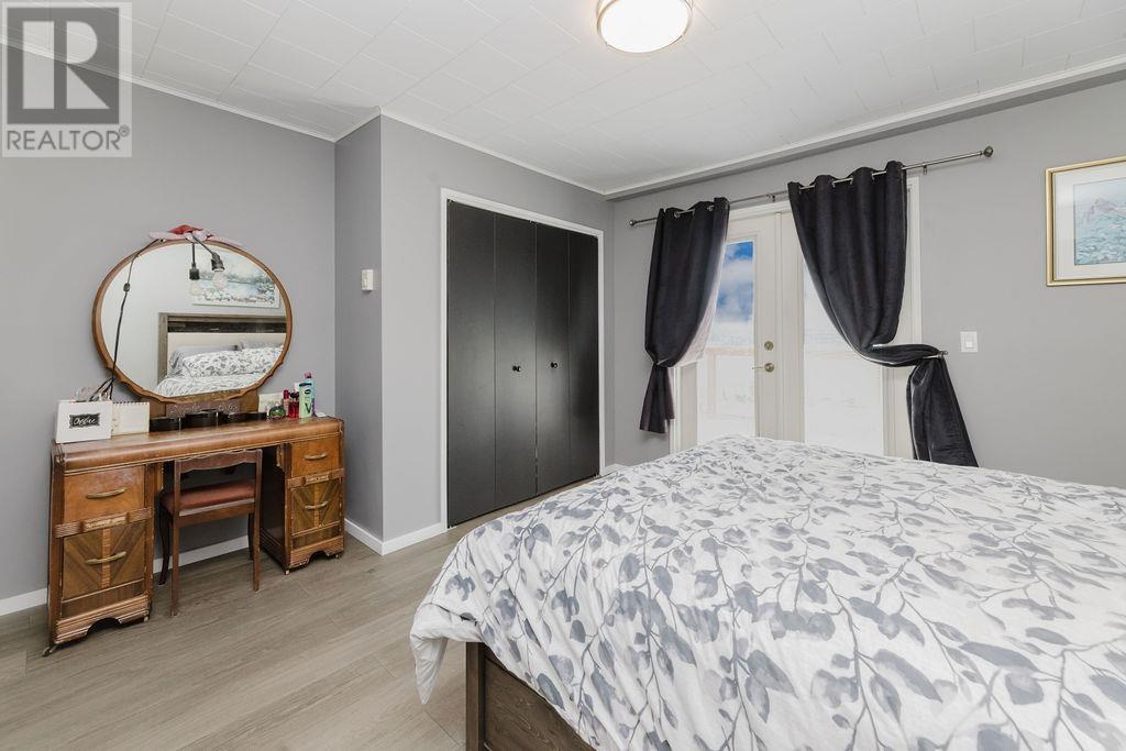 614 GLEN ROAD, Gibsons