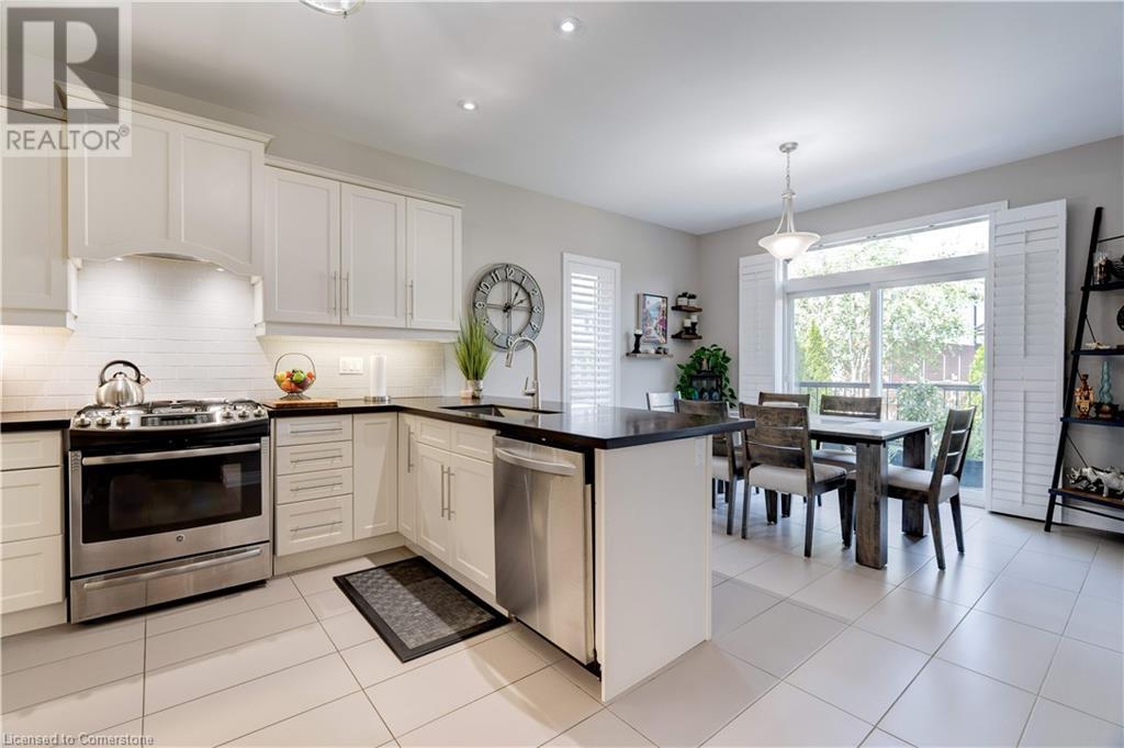 Photo 15 of 13 Biggar Crescent, Grimsby ON