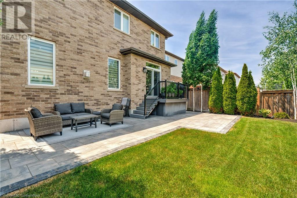 Photo 38 of 13 Biggar Crescent, Grimsby ON