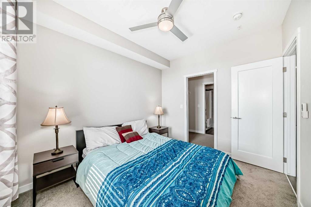 Single Family House for Sale in   Shawnee Common SW Shawnee Slopes Calgary 