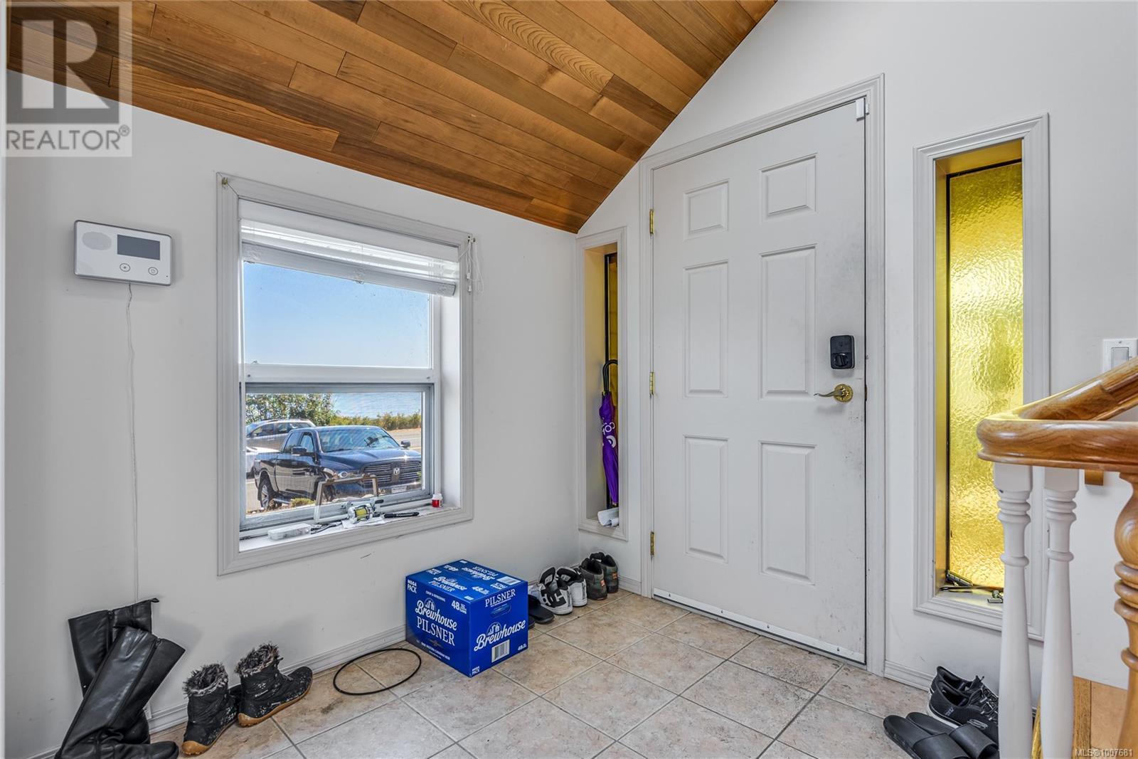 Photo 10 of 2890 Island Hwy S, Campbell River BC