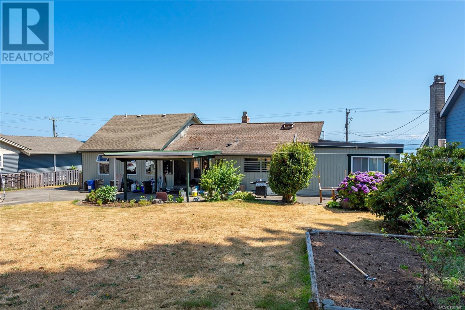 Photo 29 of 2890 Island Hwy S, Campbell River BC