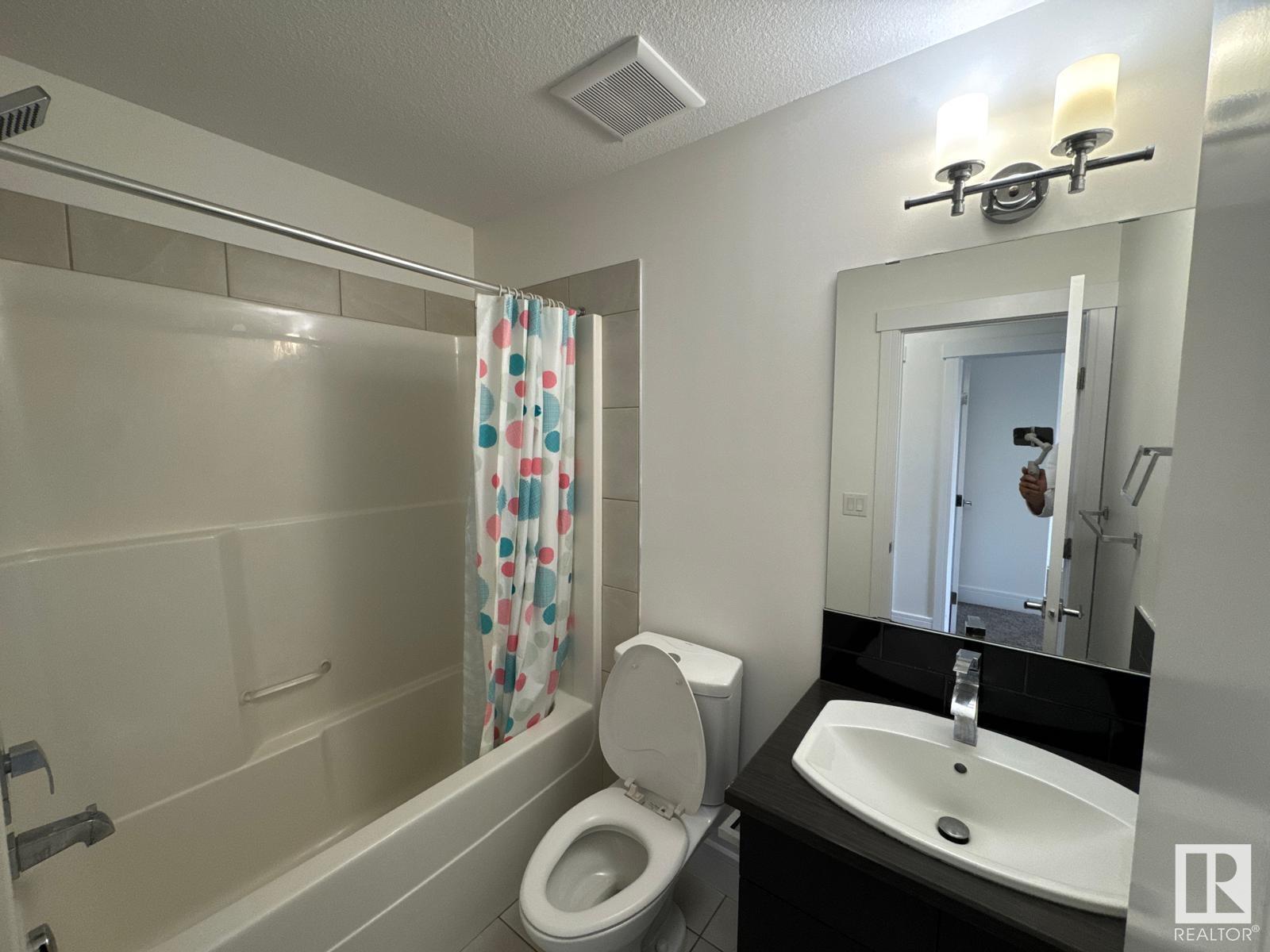 Photo 20 of 611 40 Av Nw, Edmonton AB