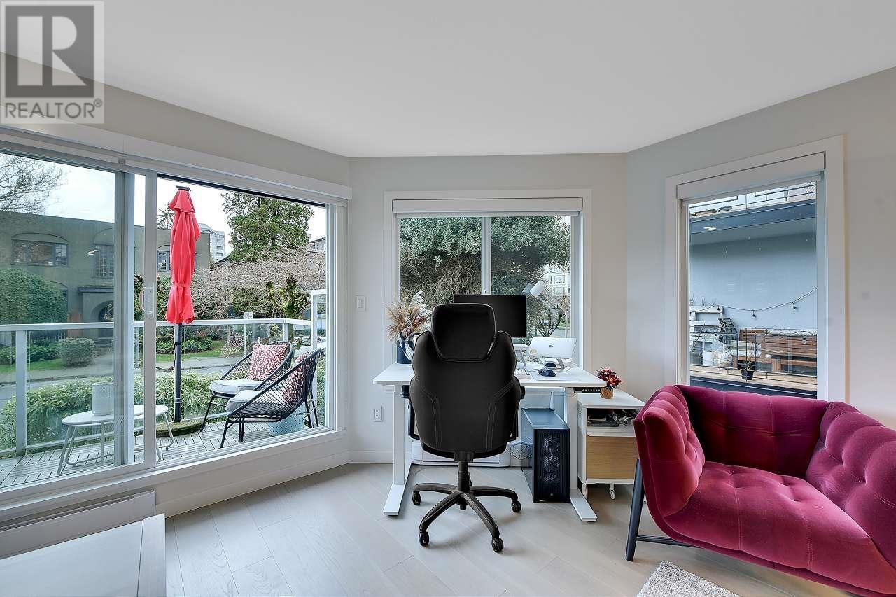 Photo 1 of 205 1265 W 11 Th Avenue, Vancouver BC