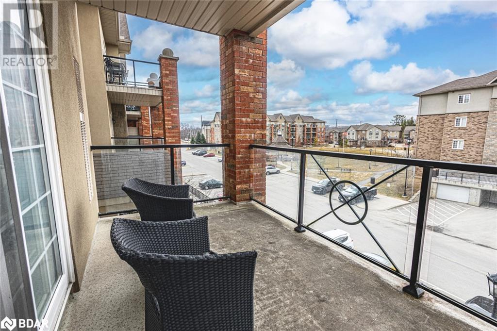 Photo 14 of 43 Ferndale Drive S Unit 305, Barrie ON