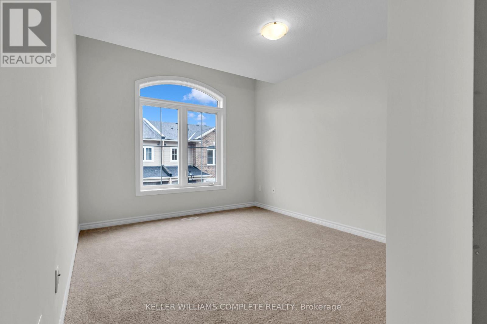 Photo 2 of 147 677 Park Road N, Brantford ON