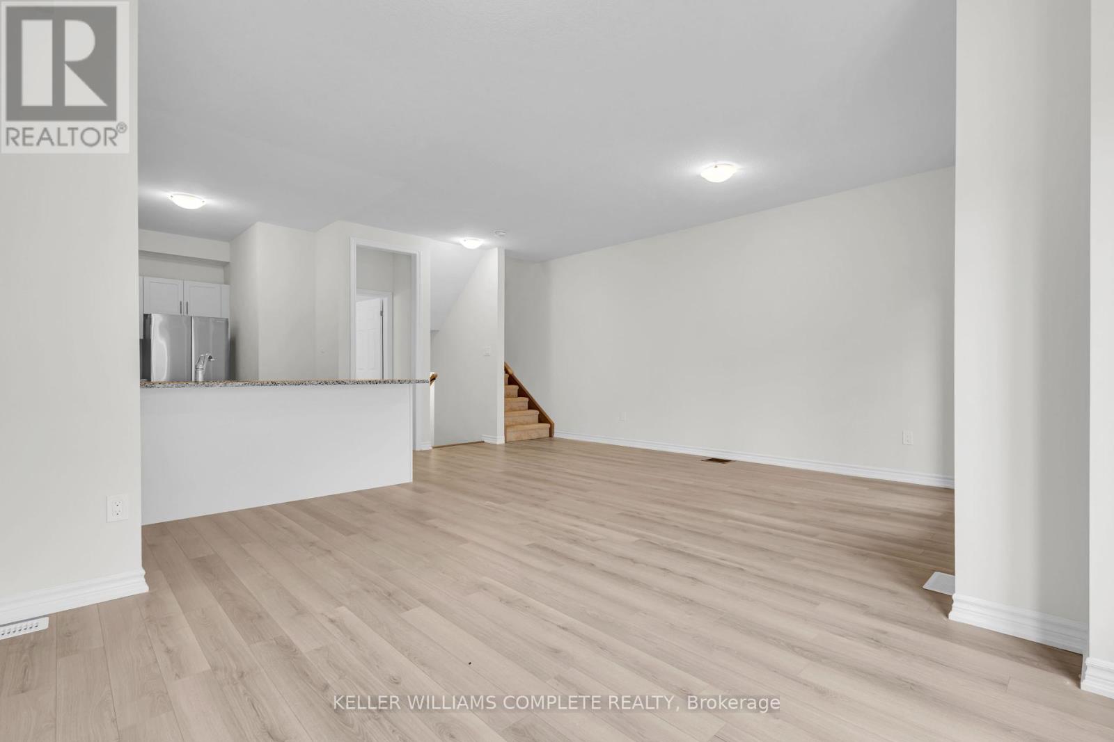 Photo 6 of 147 677 Park Road N, Brantford ON