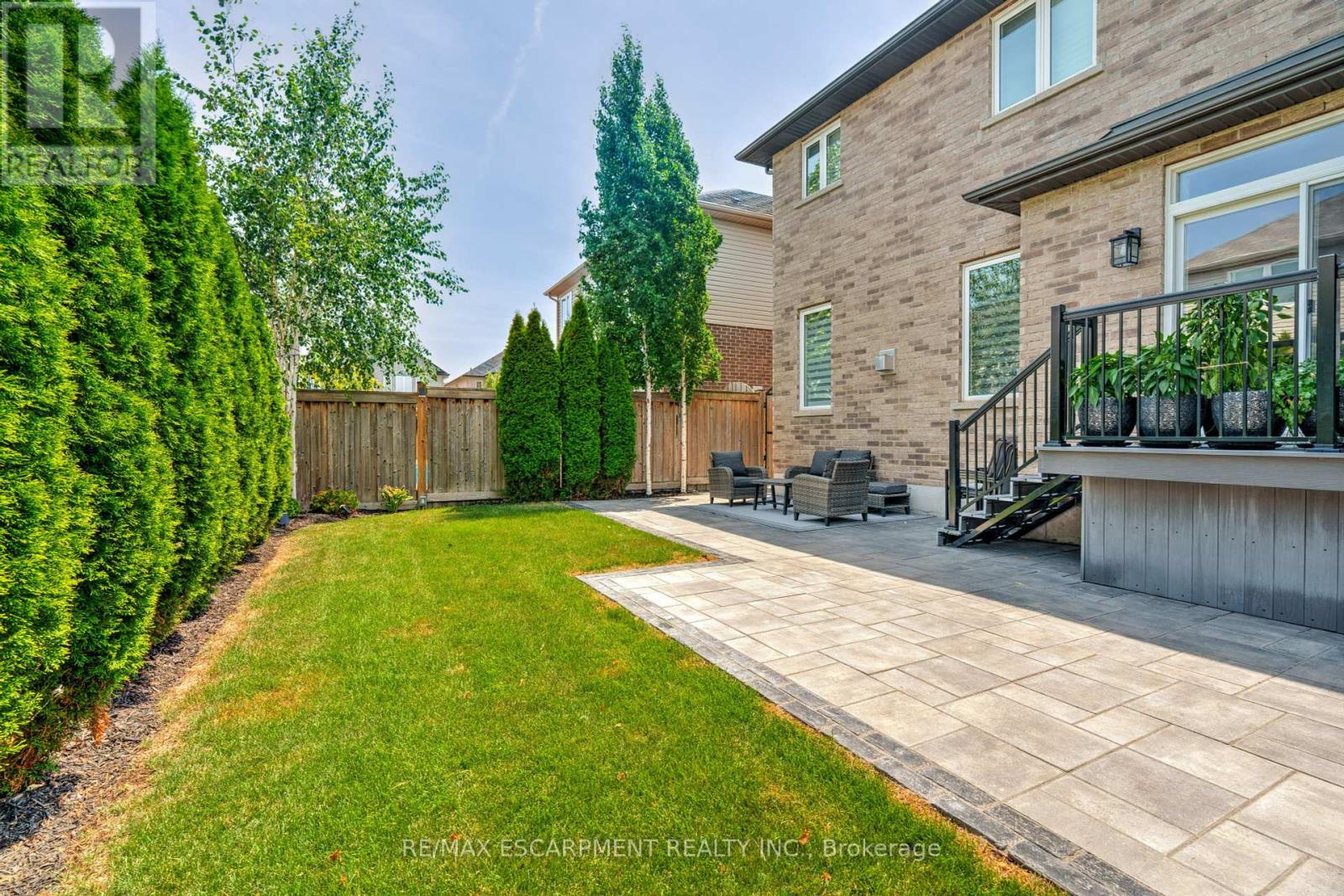 Photo 40 of 13 Biggar Crescent, Grimsby ON