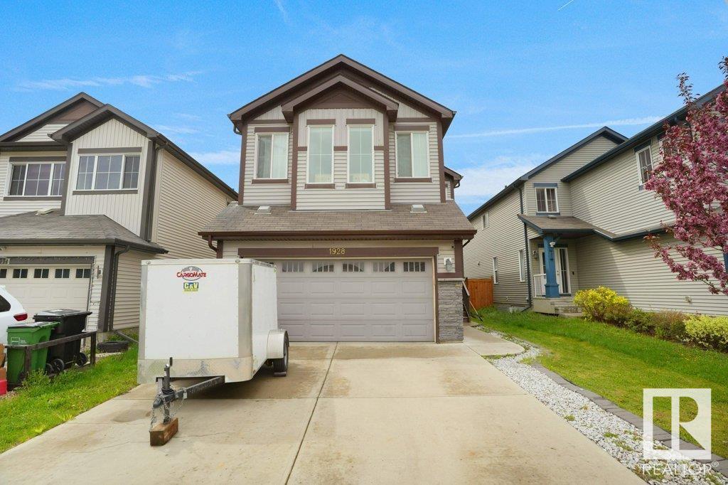 Photo 10 of 1928 51 St Sw, Edmonton AB