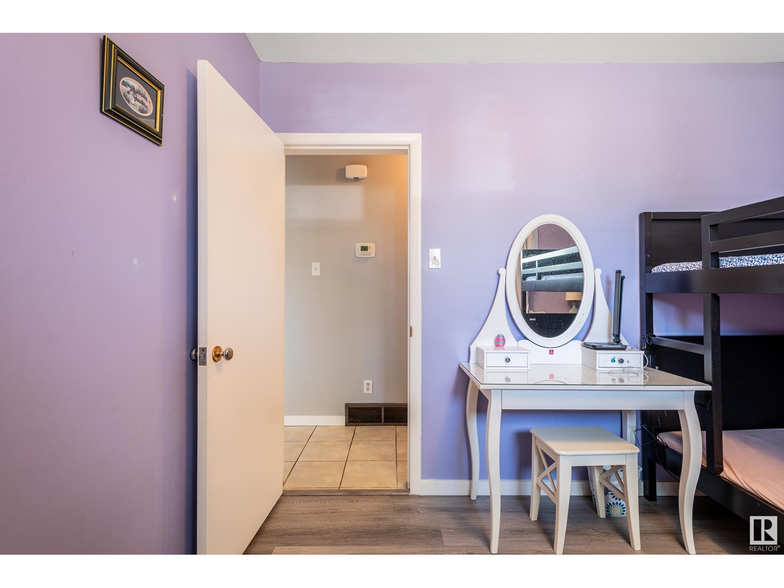 Photo 13 of 8803 160 St Nw, Edmonton AB