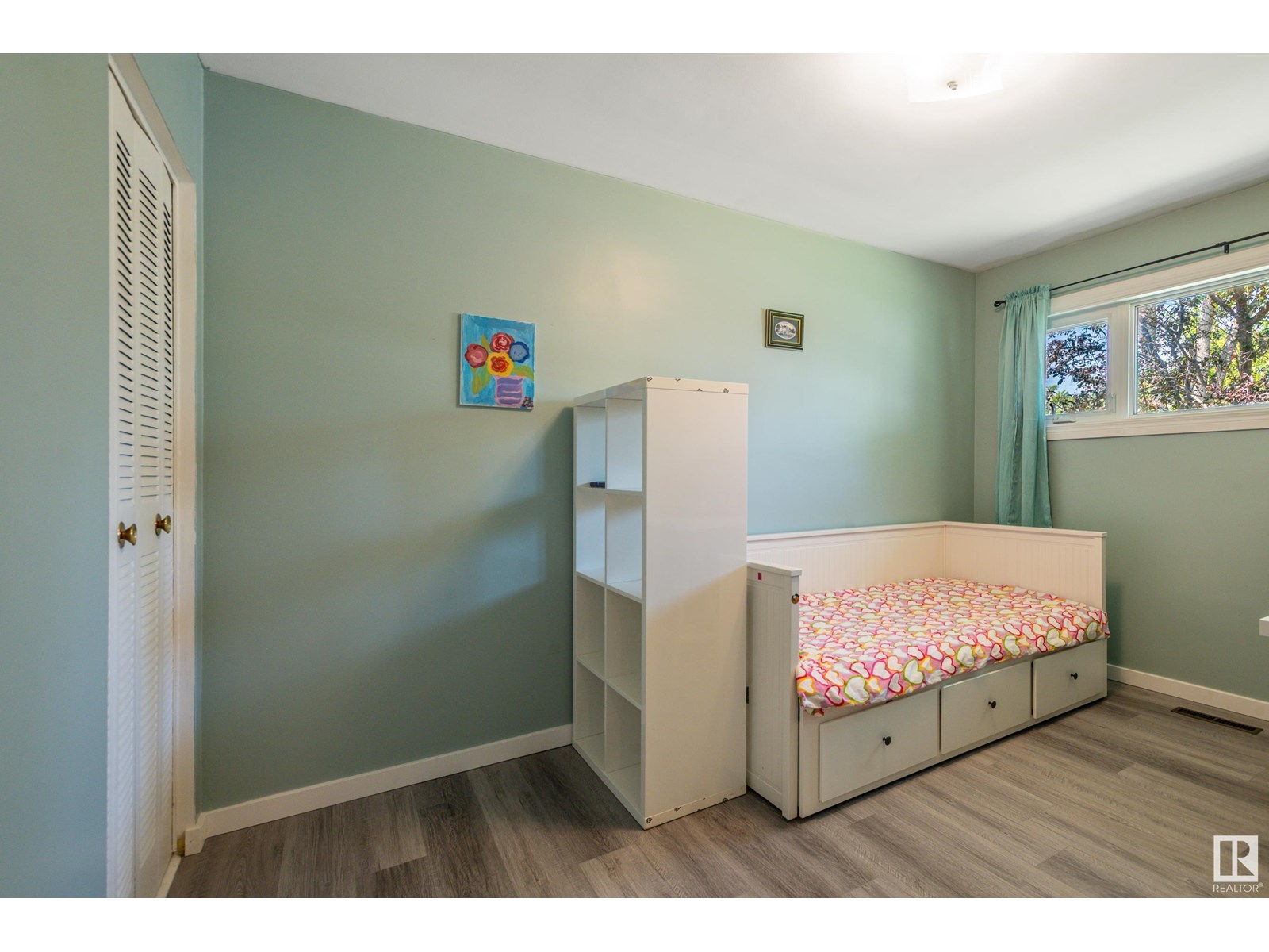 Photo 5 of 8803 160 St Nw, Edmonton AB