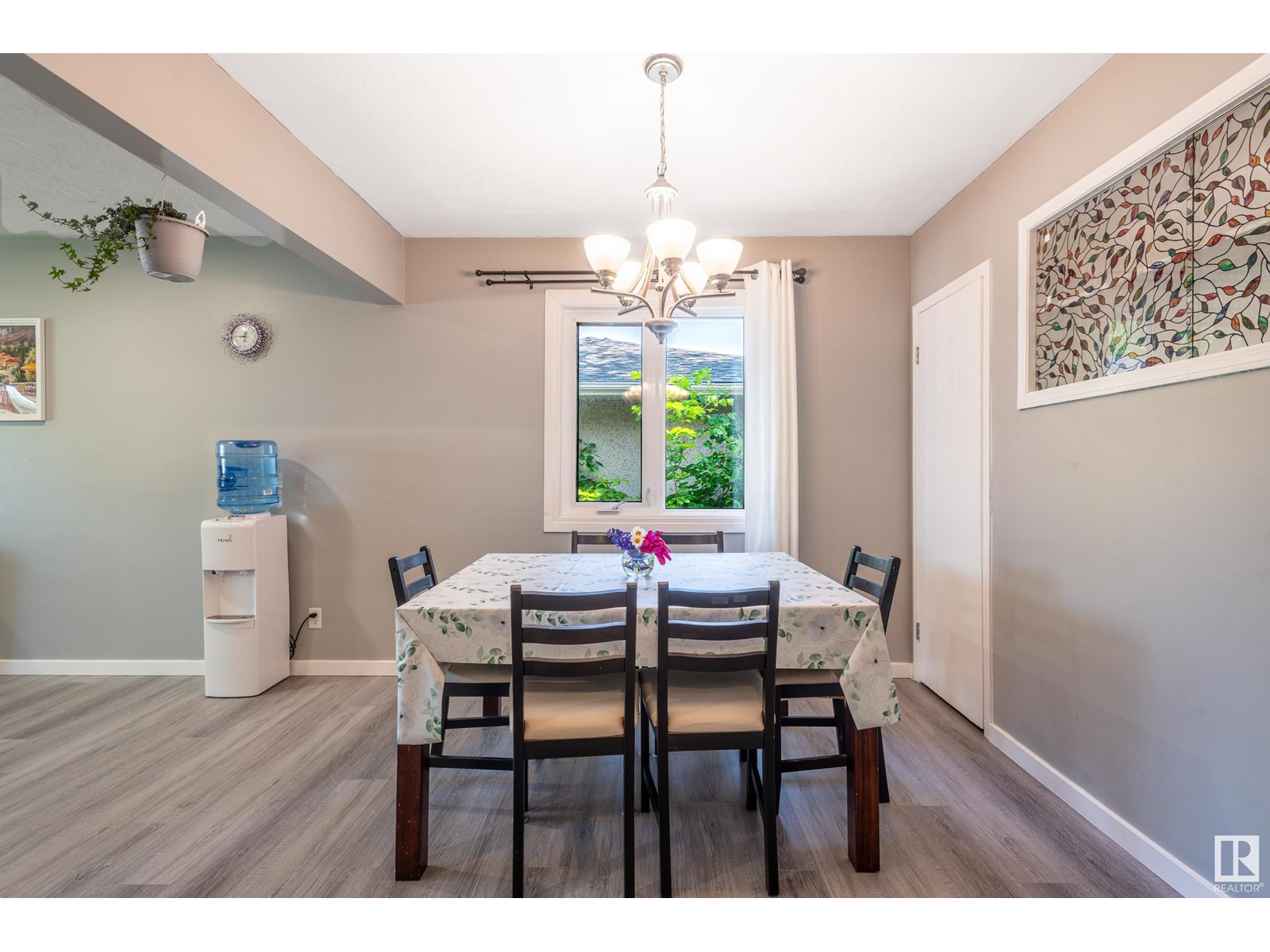 Photo 24 of 8803 160 St Nw, Edmonton AB