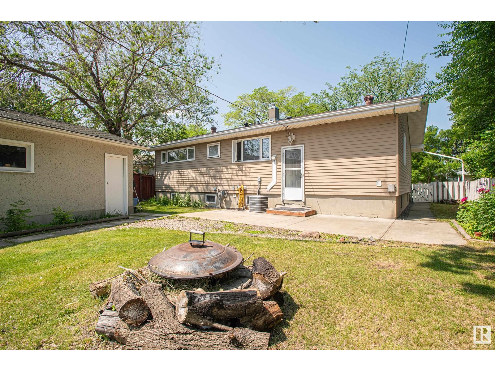 Photo 45 of 8803 160 St Nw, Edmonton AB