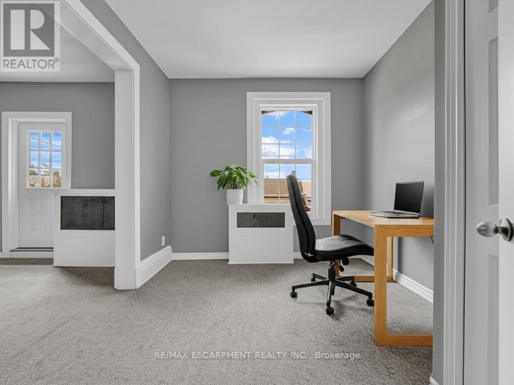 Photo 1 of 214 Mary Street, Hamilton ON