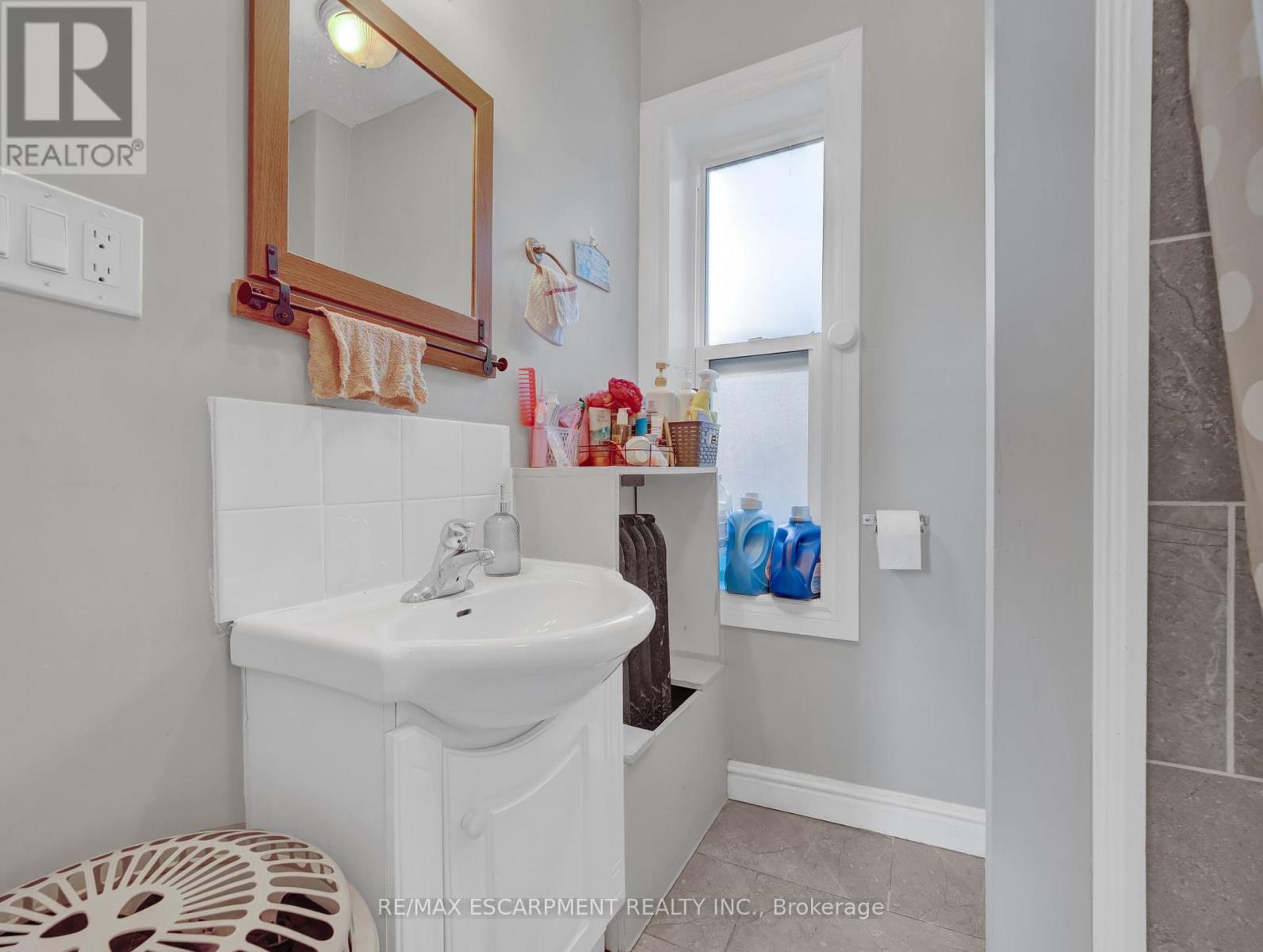 Photo 12 of 214 Mary Street, Hamilton ON