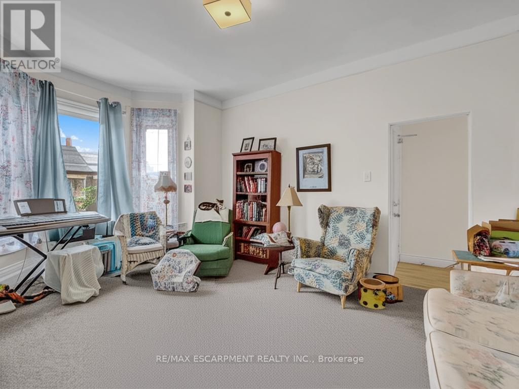 Photo 14 of 214 Mary Street, Hamilton ON