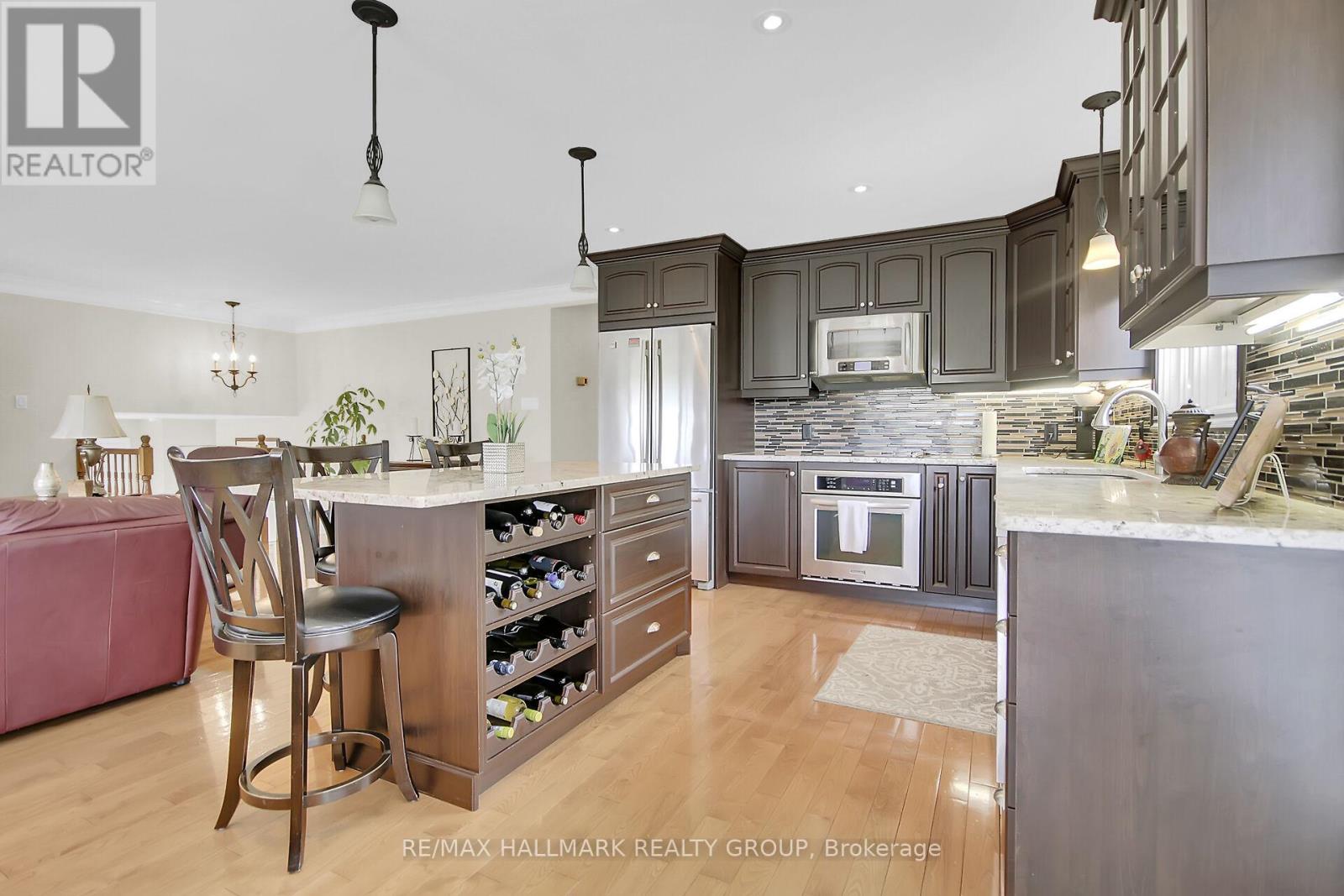 Photo 10 of 1721 Carsonby Road E, Ottawa ON