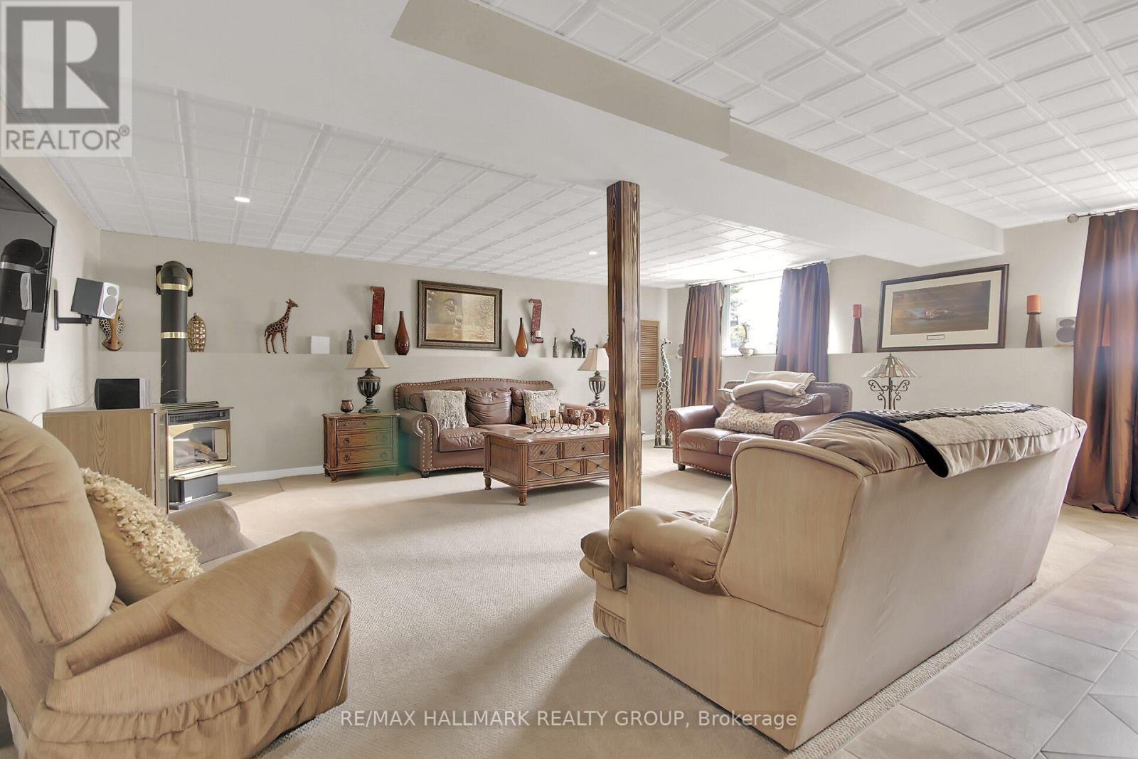 Photo 12 of 1721 Carsonby Road E, Ottawa ON