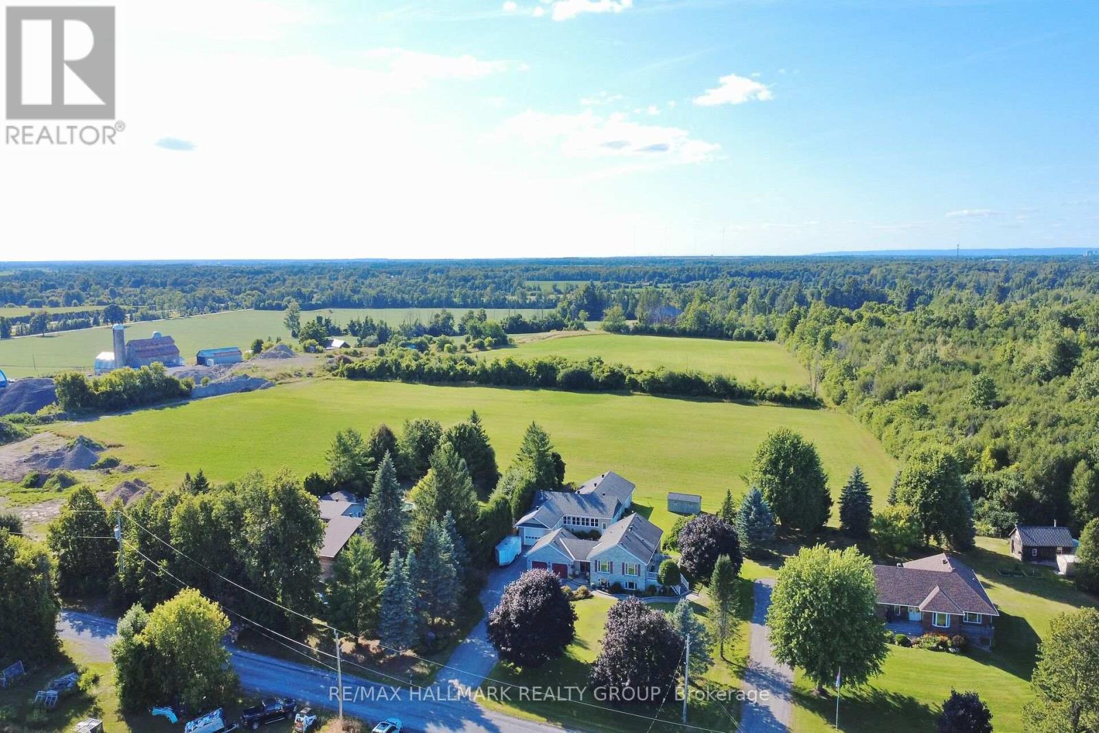 Photo 3 of 1721 Carsonby Road E, Ottawa ON