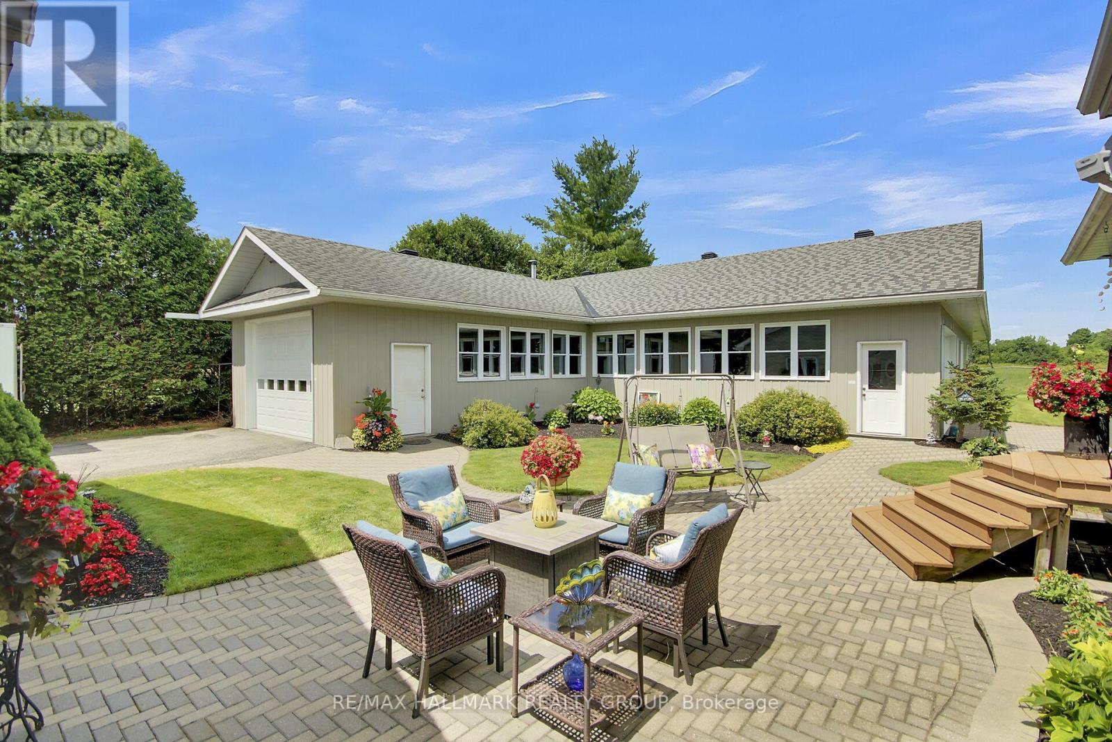 Photo 13 of 1721 Carsonby Road E, Ottawa ON