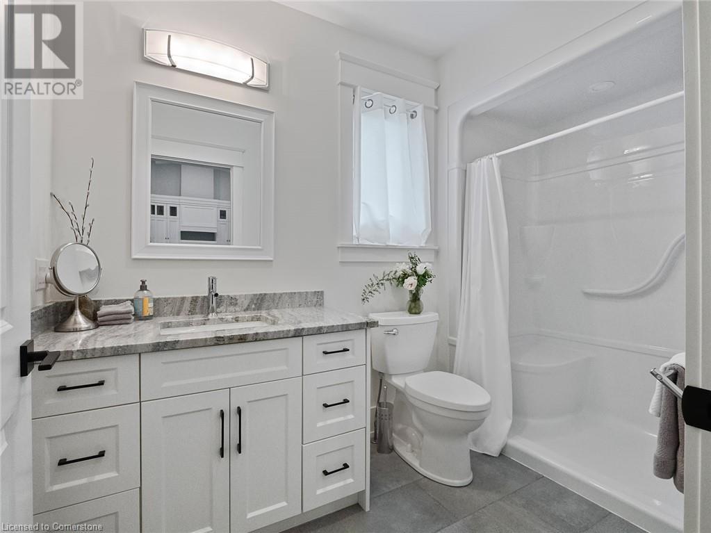 Photo 38 of 40 Topham Boulevard, Welland ON