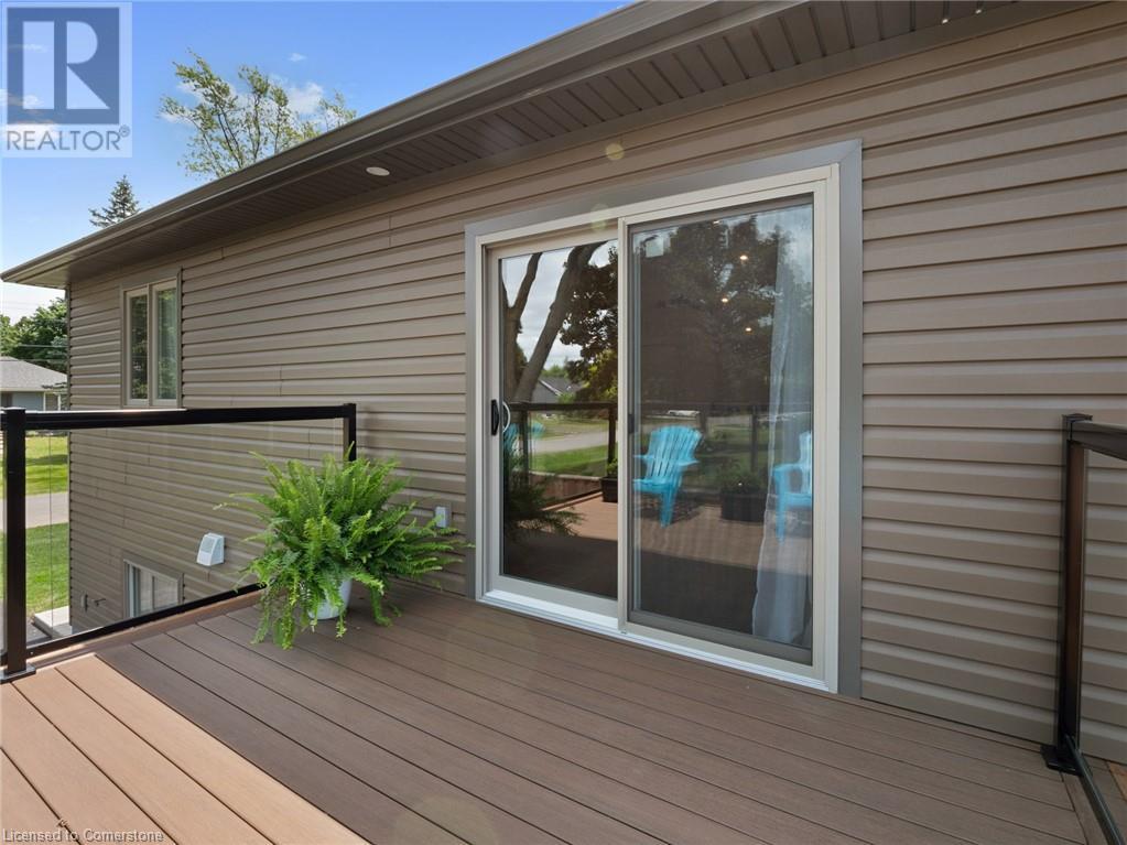 Photo 24 of 40 Topham Boulevard, Welland ON