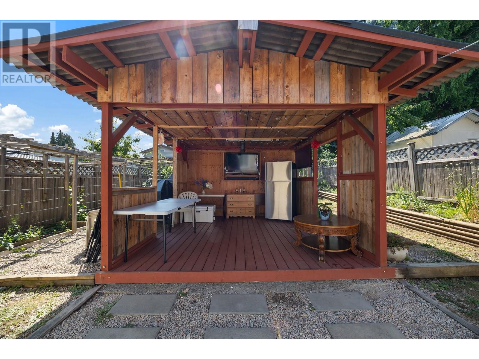 Photo 36 of 7356 12 Th Avenue, Burnaby BC