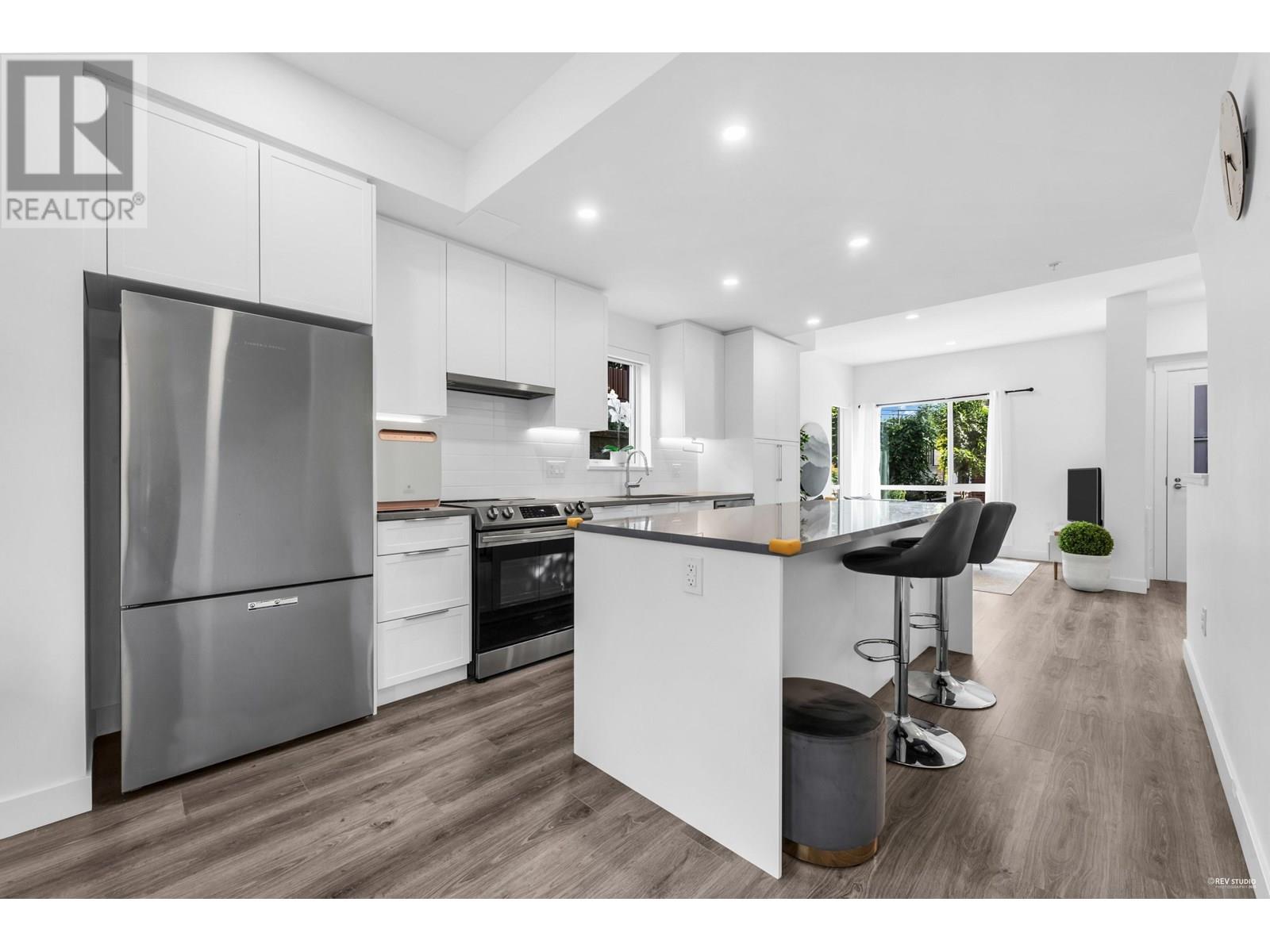 Photo 13 of 113 609 Sydney Avenue, Coquitlam BC