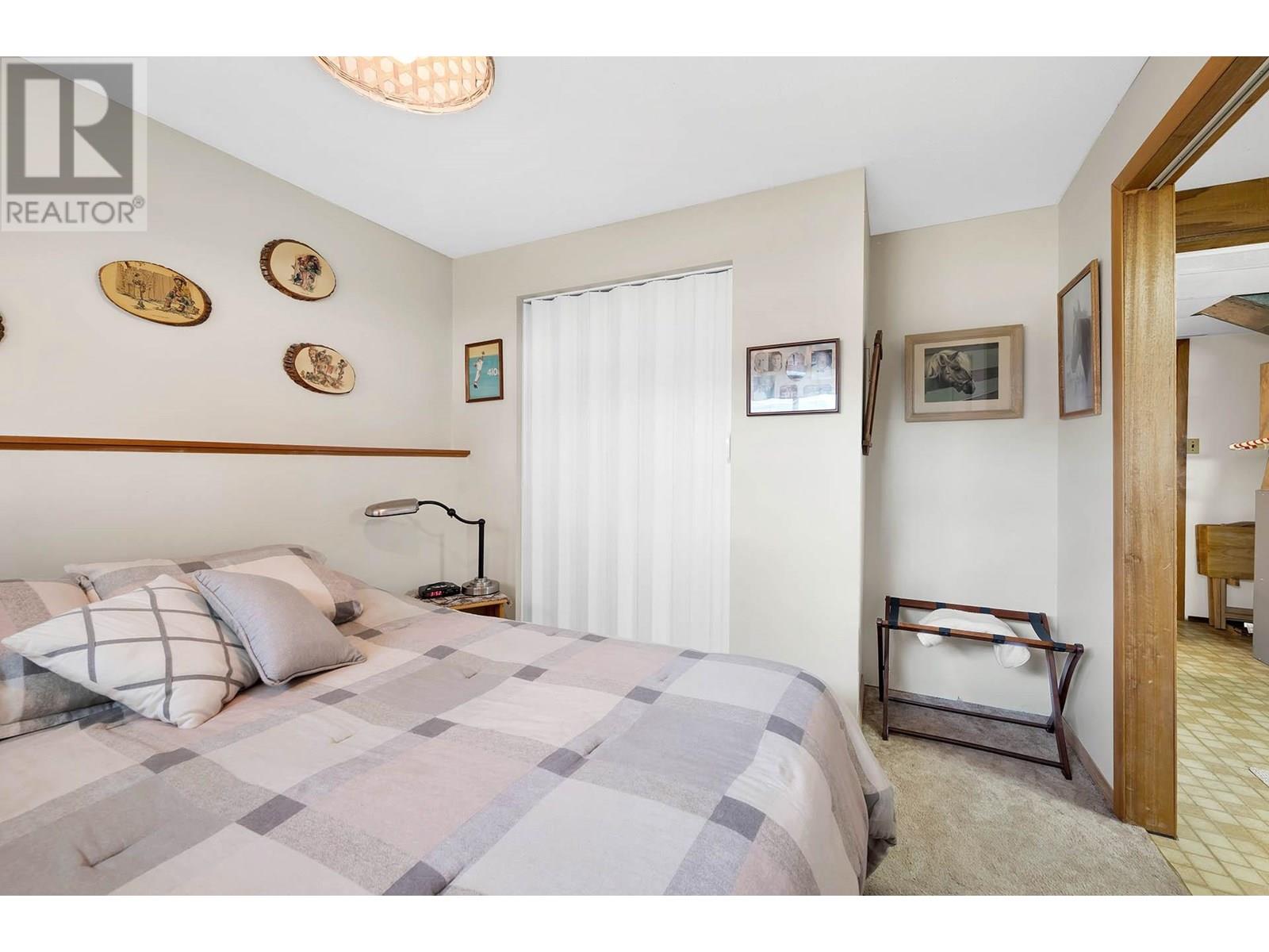 Photo 6 of 628 Bissette Road, Kamloops BC