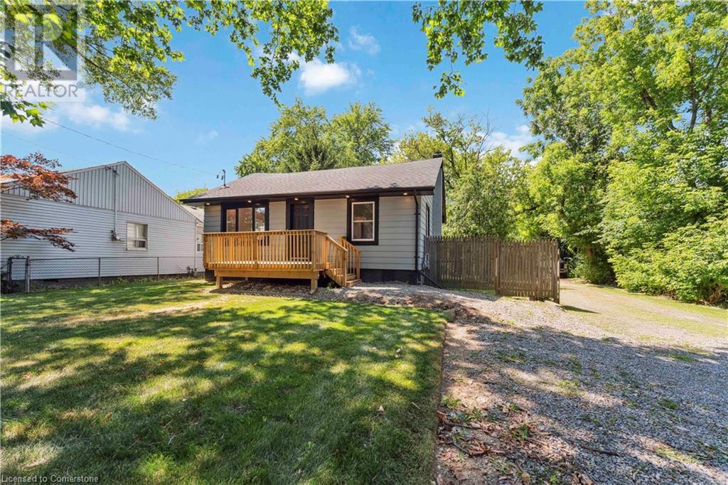 Photo 7 of 387 Weir Street N, Hamilton ON