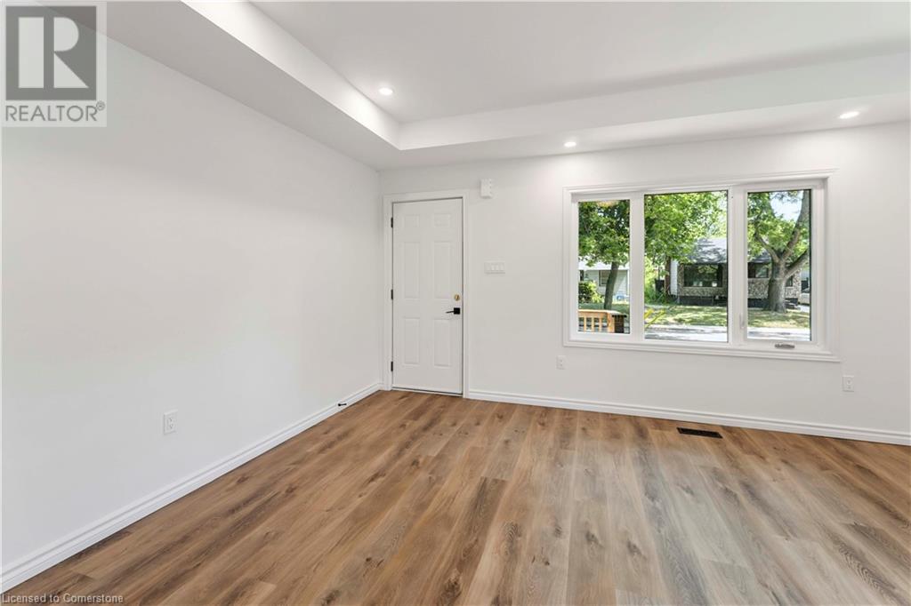 Photo 29 of 387 Weir Street N, Hamilton ON