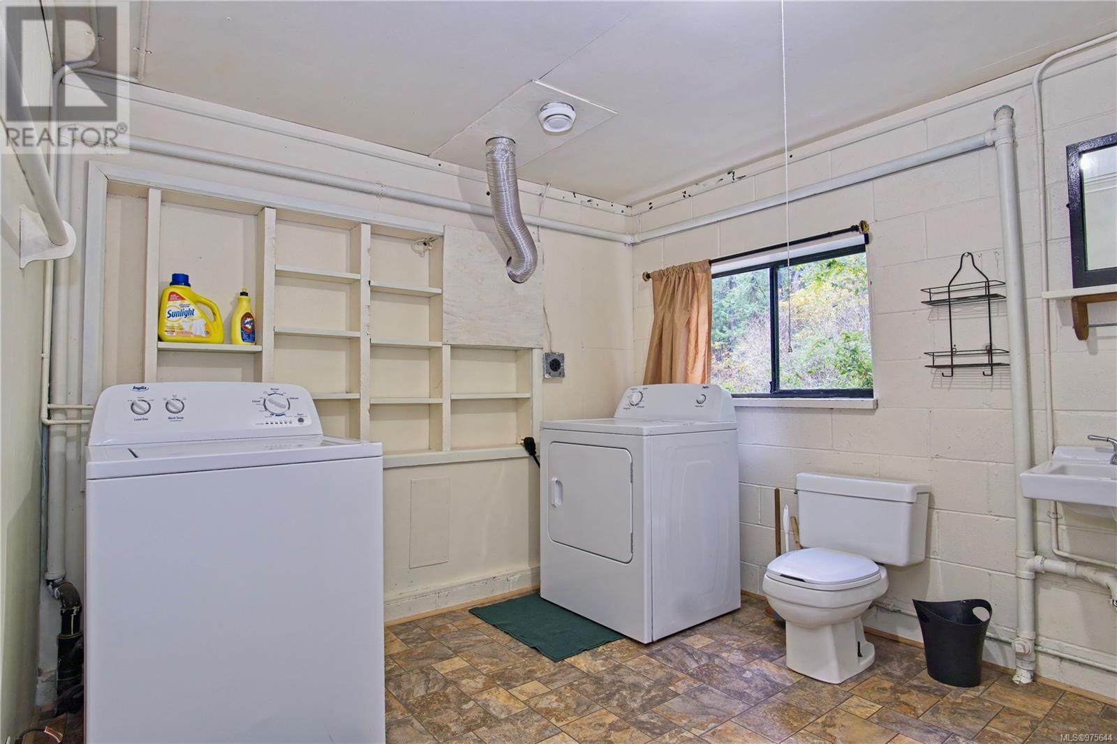 780 Campbell St, Tofino