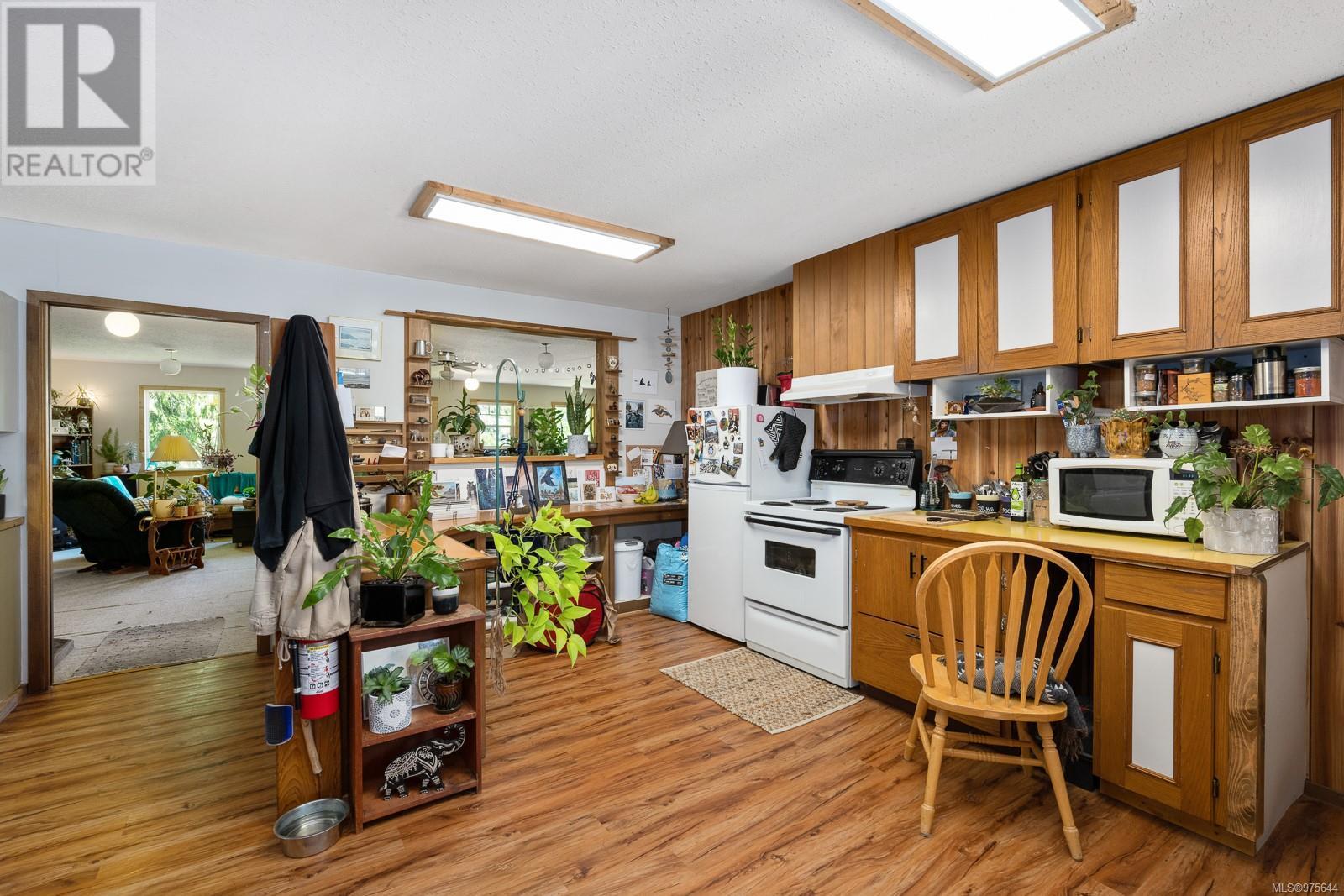 780 Campbell St, Tofino