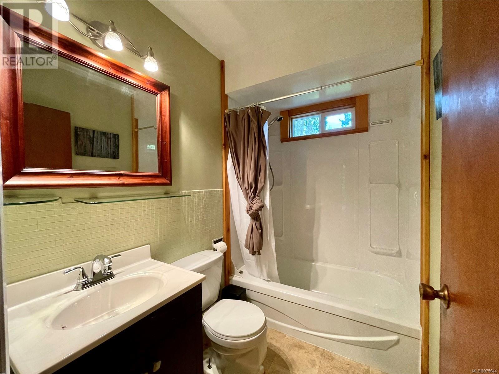 780 Campbell St, Tofino