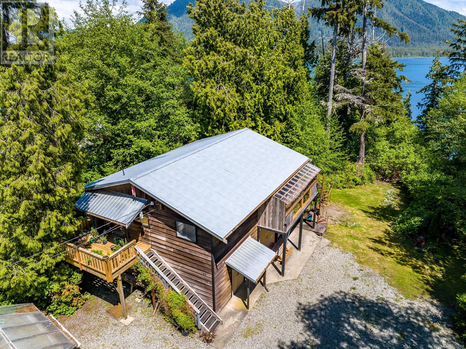 780 Campbell St, Tofino