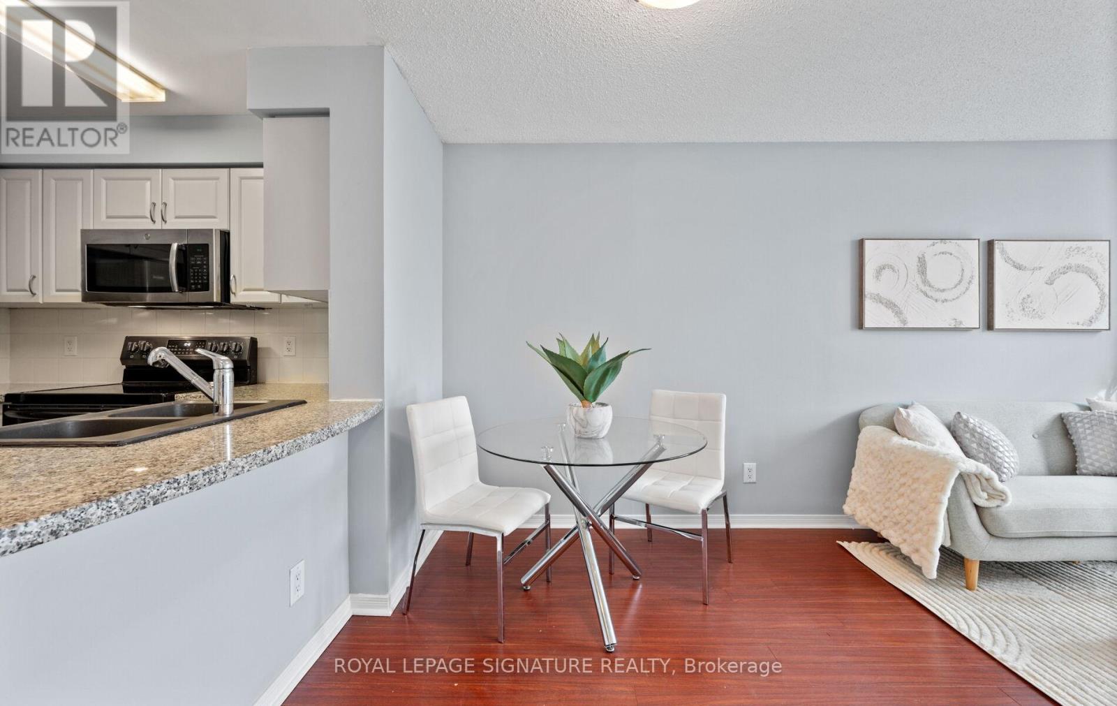 Photo 23 of 107 4850 Glen Erin Drive, Mississauga ON
