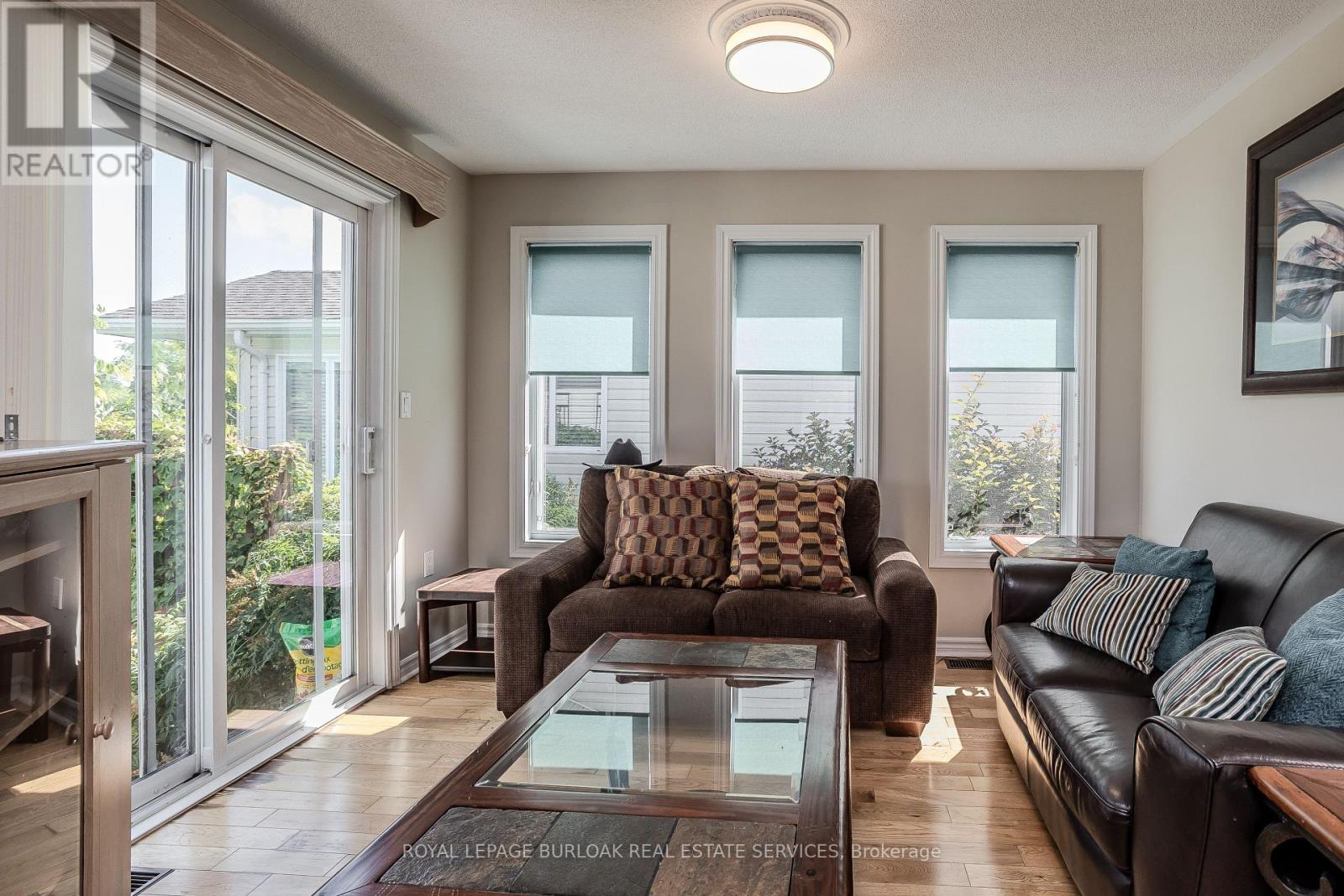 Photo 26 of 109 Emerald Court, Hamilton ON