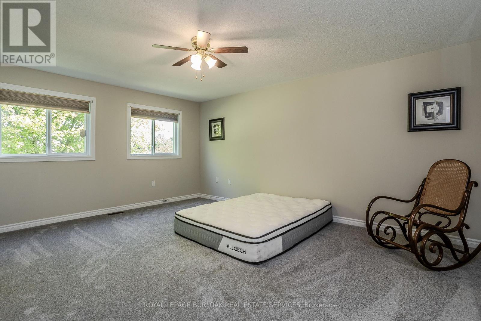Photo 29 of 109 Emerald Court, Hamilton ON