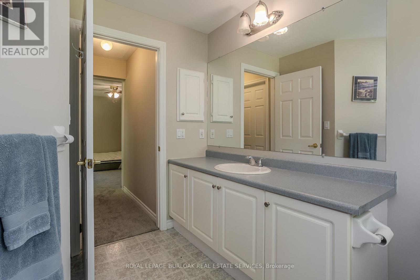 Photo 35 of 109 Emerald Court, Hamilton ON