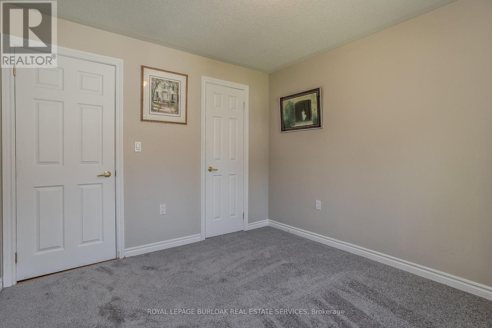 Photo 38 of 109 Emerald Court, Hamilton ON