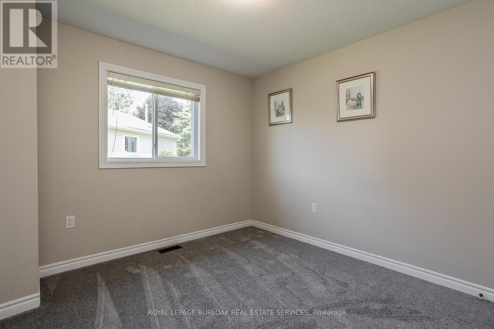 Photo 39 of 109 Emerald Court, Hamilton ON