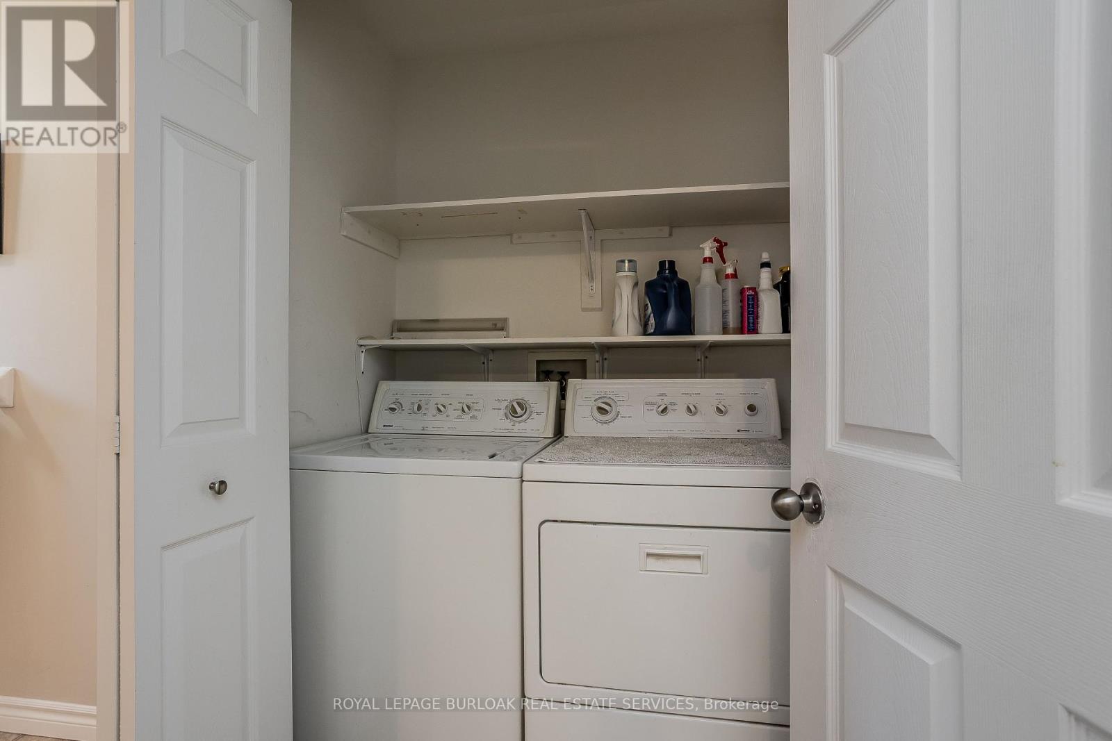 Photo 42 of 109 Emerald Court, Hamilton ON