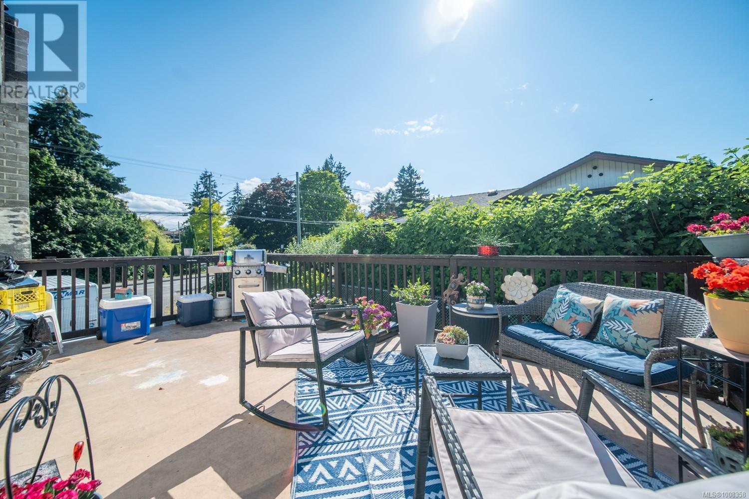 Photo 3 of 1616 Meredith Rd, Nanaimo BC