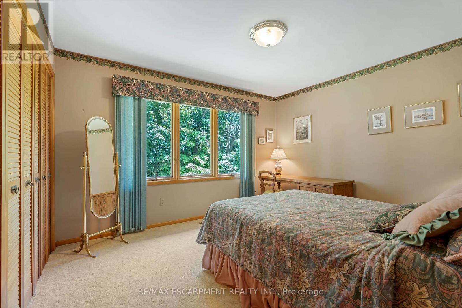Photo 43 of 13 Leslie Drive, Hamilton ON